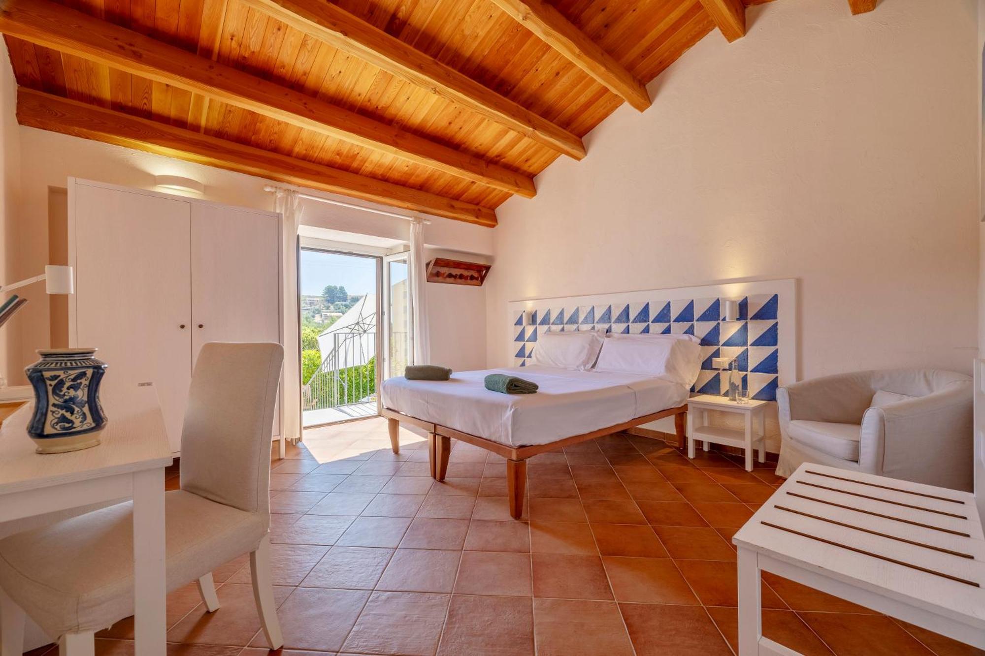 Casale La Macina - Hotel, 3* Scopello (Sicily)