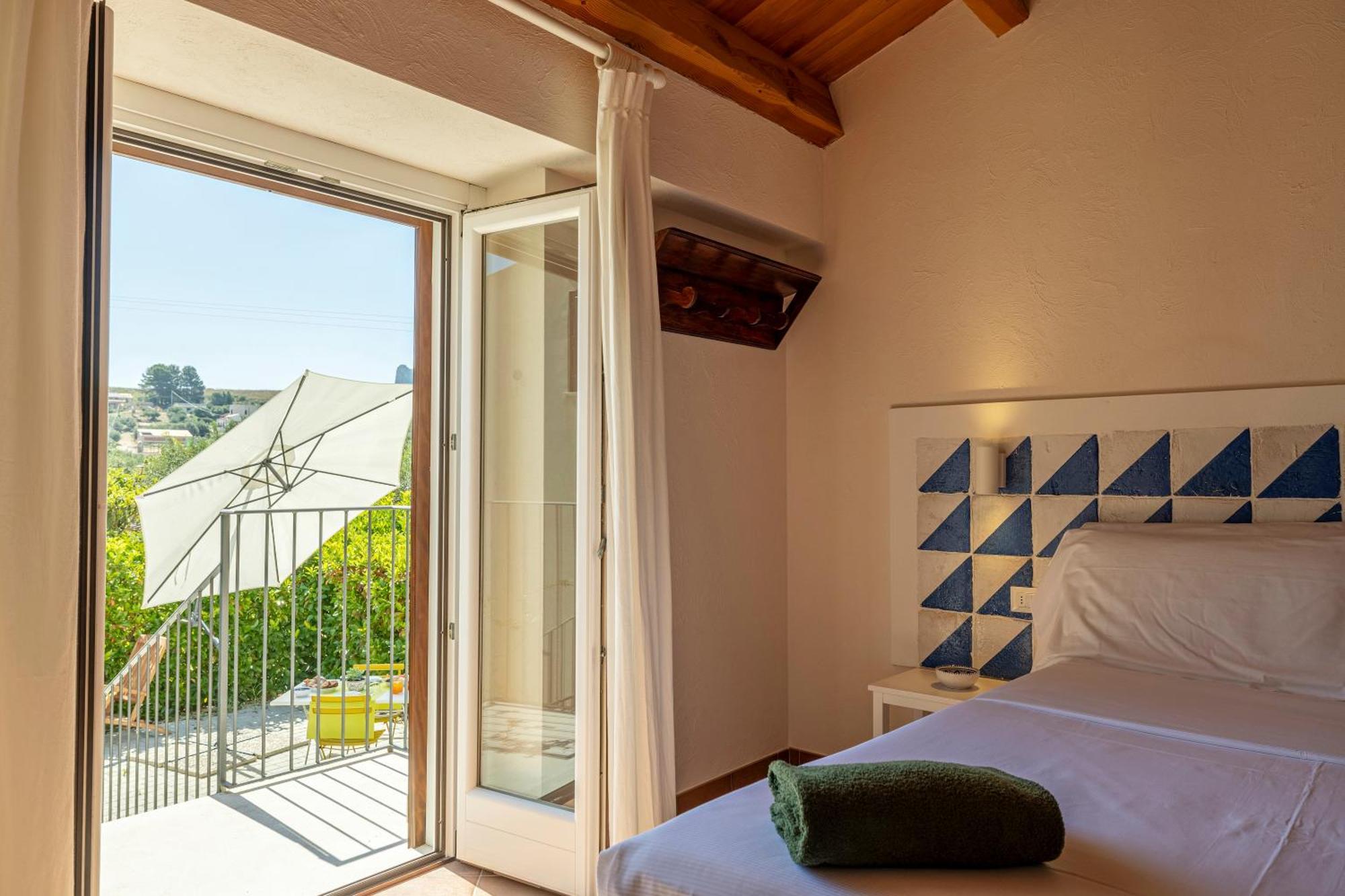 Casale La Macina - Hotel, 3* Scopello (Sicily)
